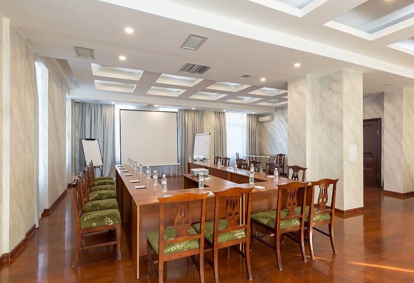 هتل Renion Residence