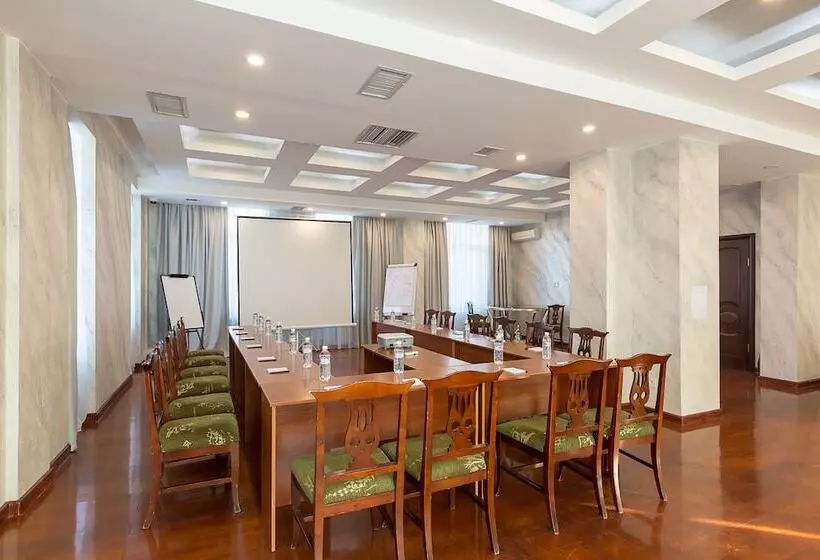 هتل Renion Residence