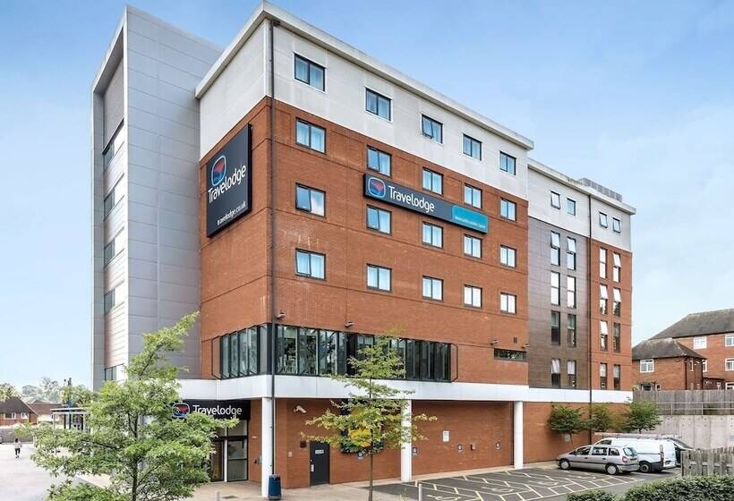 فندق Travelodge Newcastle Under Lyme Central
