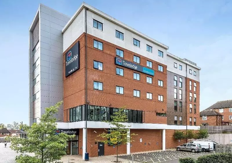 ホテル Travelodge Newcastle Under Lyme Central