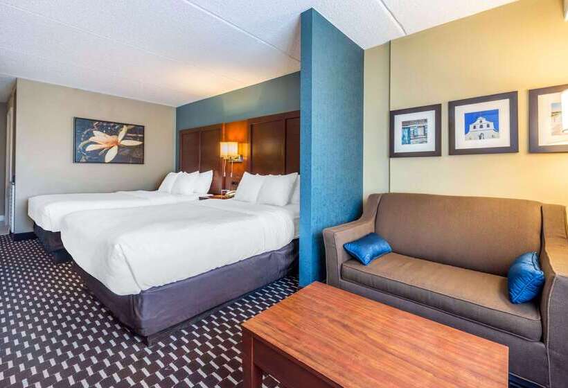 בית מלון כפרי Spark By Hilton St. Augustine Historic District