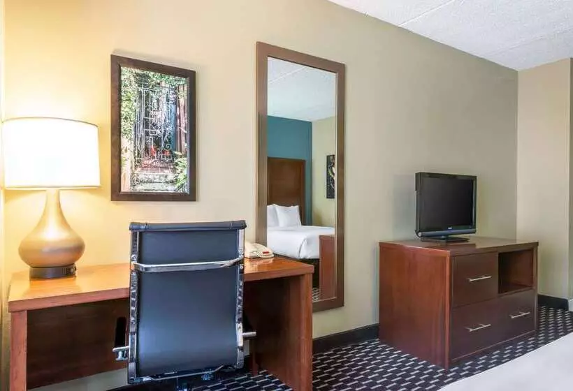 هتل Spark By Hilton St. Augustine Historic District