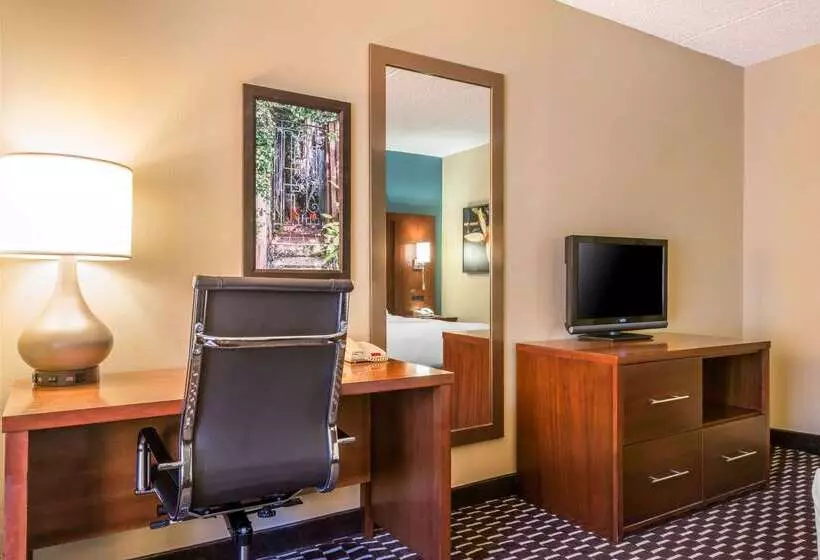 هتل Spark By Hilton St. Augustine Historic District