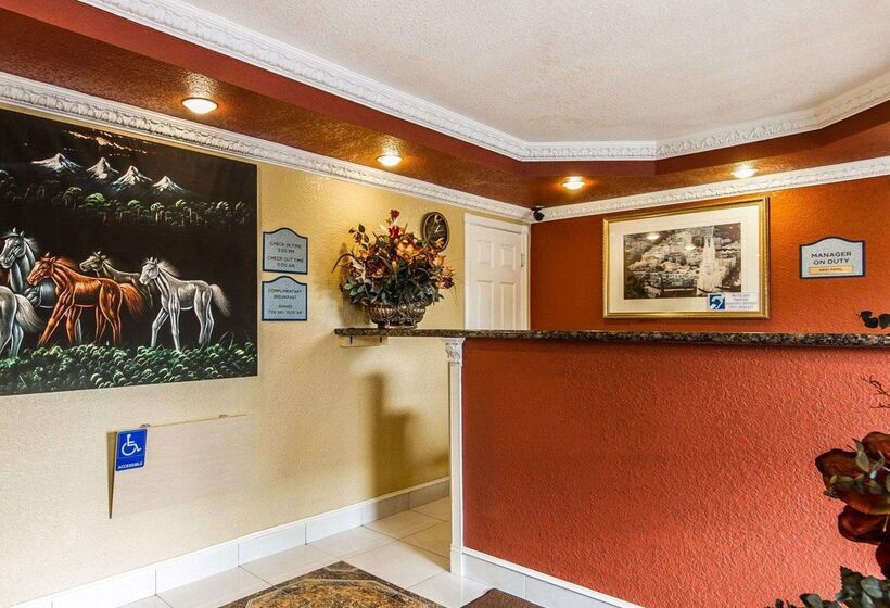 모텔 Rodeway Inn Chico University Area