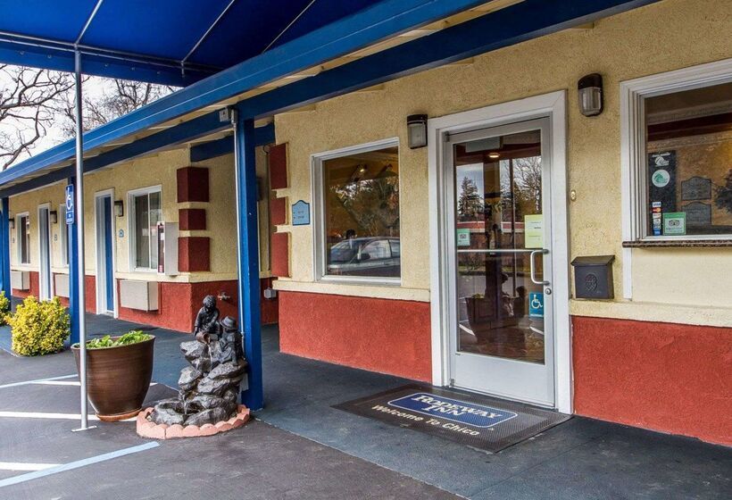 모텔 Rodeway Inn Chico University Area