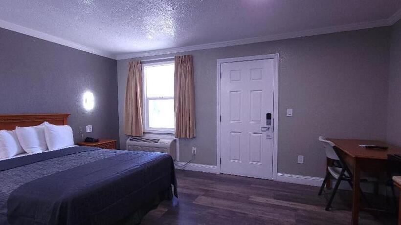 모텔 Rodeway Inn Chico University Area