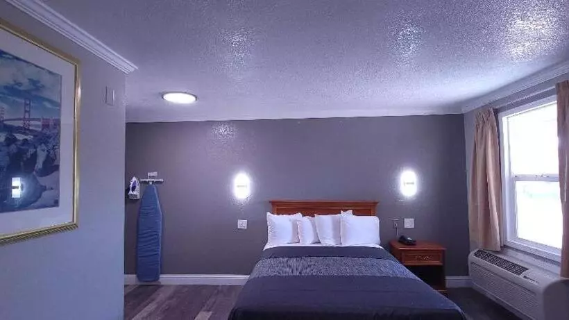 Мотель Rodeway Inn Chico University Area