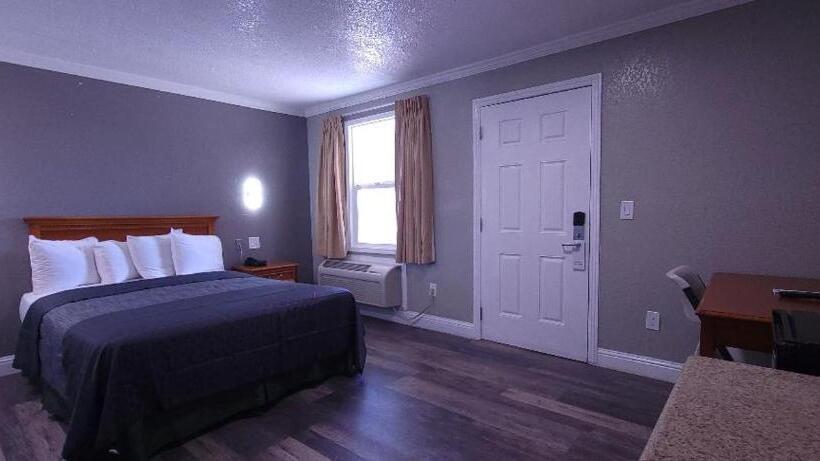 모텔 Rodeway Inn Chico University Area