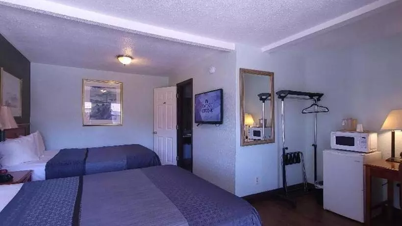 Мотель Rodeway Inn Chico University Area