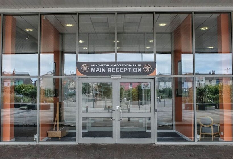 Blackpool Football Club Stadium Hotel, A Member Of Radisson Individuals