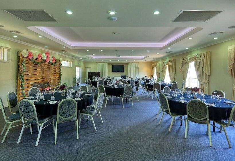 호텔 Bushmans Motor Inn