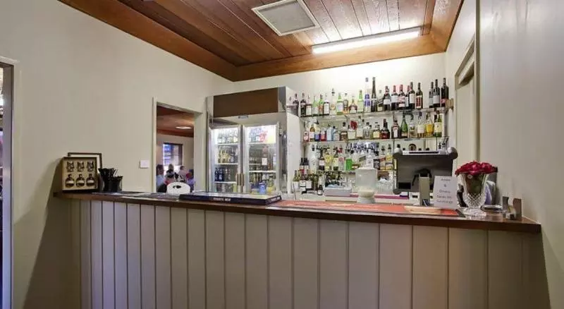 בית מלון כפרי Bushmans Motor Inn