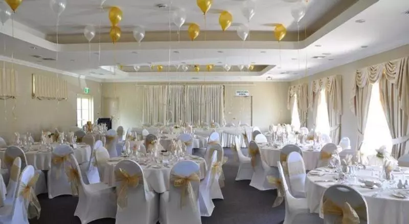 בית מלון כפרי Bushmans Motor Inn