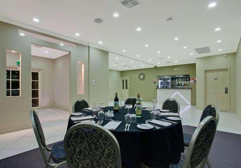 호텔 Bushmans Motor Inn