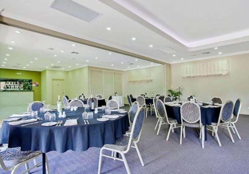 호텔 Bushmans Motor Inn