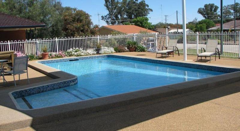 호텔 Bushmans Motor Inn