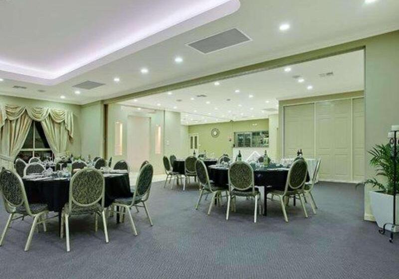 호텔 Bushmans Motor Inn