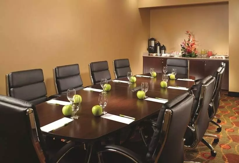 فندق Courtyard By Marriott San Jose Airport Alajuela