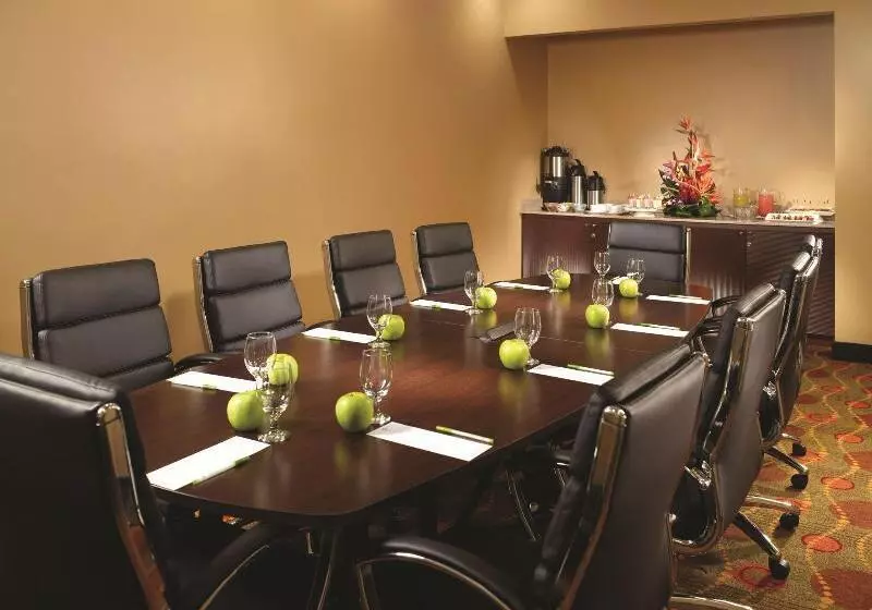 فندق Courtyard By Marriott San Jose Airport Alajuela