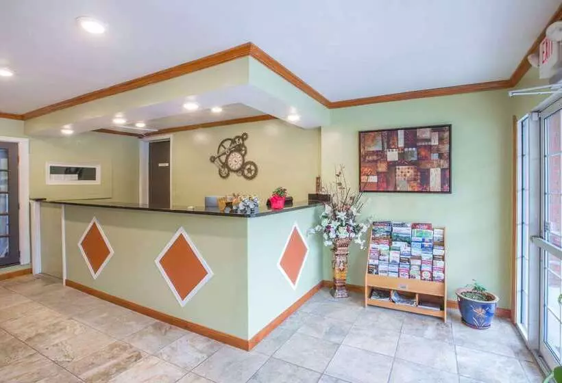 ホテル Econo Lodge Manchester Center