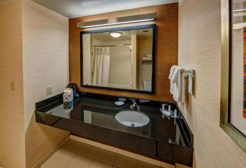 هتل Fairfield Inn And Suites By Marriott Austin Northwest/the Domain Area