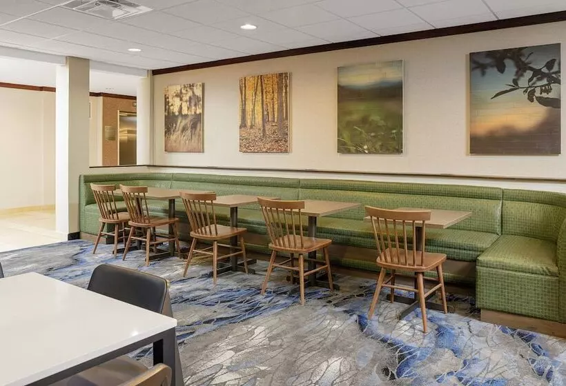 Отель Fairfield Inn & Suites By Marriott Paducah