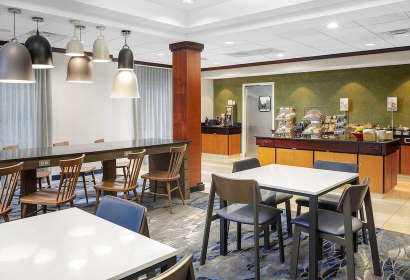 فندق Fairfield Inn & Suites By Marriott Paducah