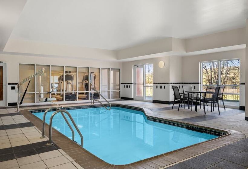 فندق Fairfield Inn & Suites By Marriott Paducah