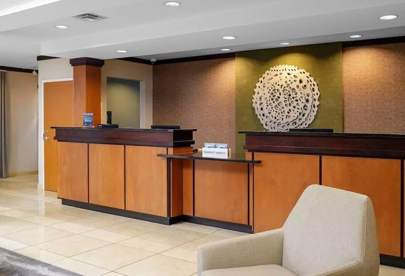 Отель Fairfield Inn & Suites By Marriott Paducah