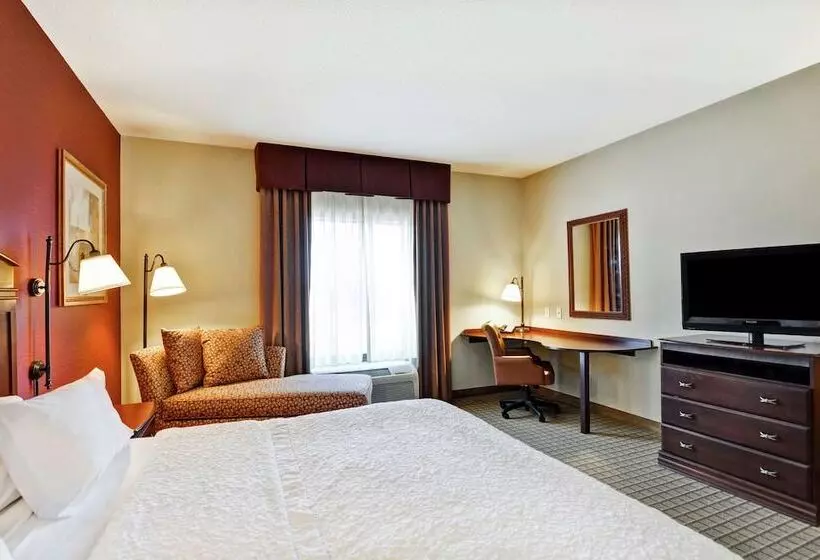 Отель Hampton Inn & Suites Peoria At Grand Prairie, Il