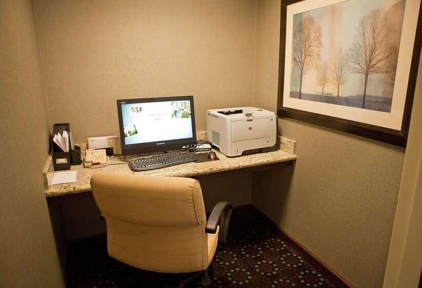 בית מלון כפרי Hampton Inn Colby