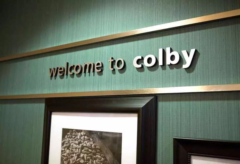 酒店 Hampton Inn Colby