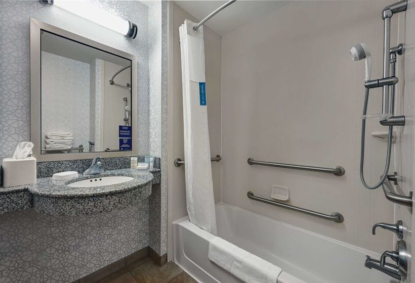 Отель Hampton Inn Farmington