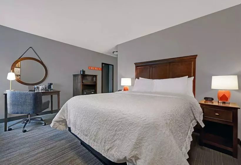 ホテル Hampton Inn Farmington