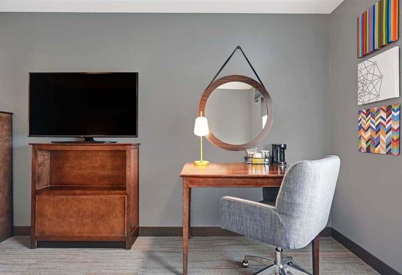 Отель Hampton Inn Farmington