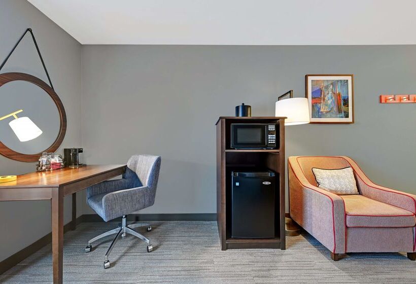 Отель Hampton Inn Farmington