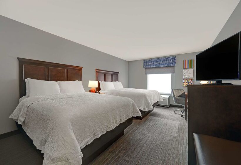 Отель Hampton Inn Farmington