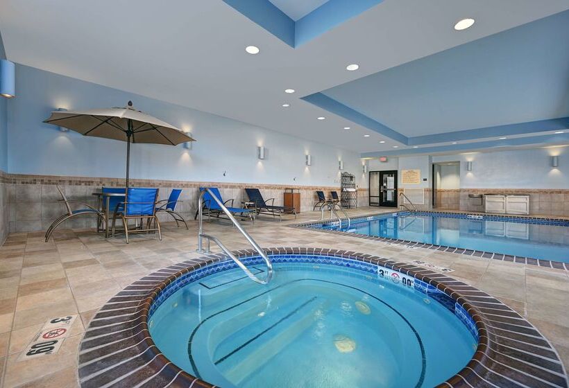 Отель Hampton Inn Farmington