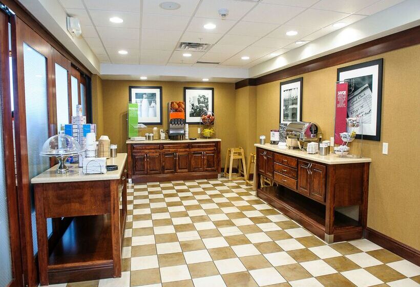 فندق Hampton Inn & Suites Brookings