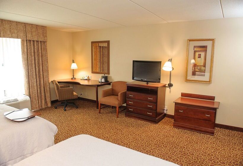 فندق Hampton Inn & Suites Brookings