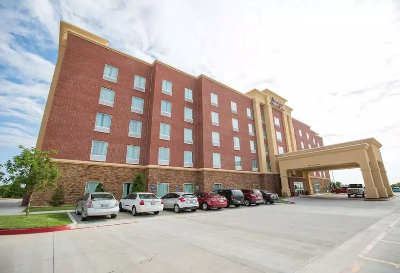 هتل Hampton Inn & Suites Oklahoma City Airport