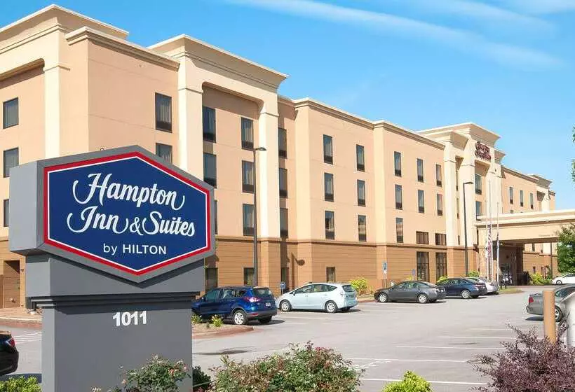 Отель Hampton Inn & Suites Senecaclemson Area