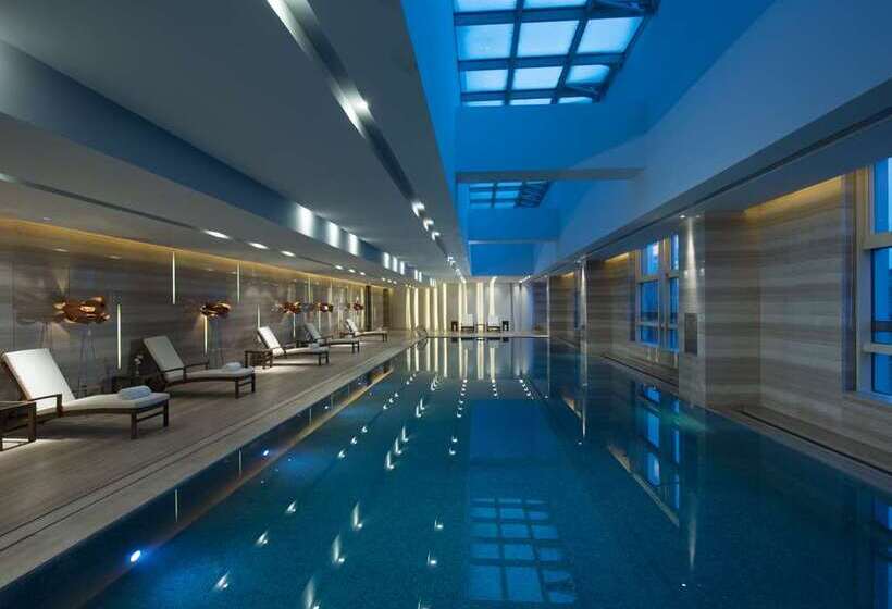 בית מלון כפרי Hilton Zhengzhou