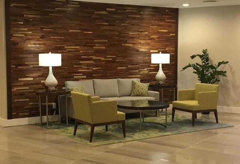 Holiday Inn Hotel & Suites Daytona Beach On The Ocean, An Ihg