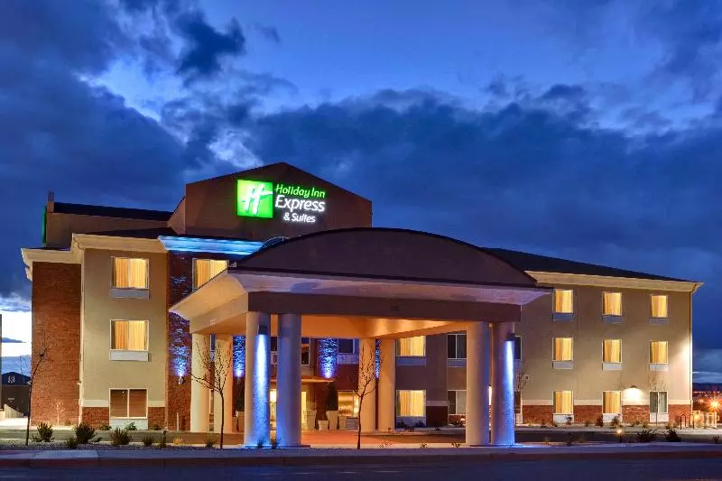 Holiday Inn Express Hotel & Suites Albuquerque Airport, An Ihg