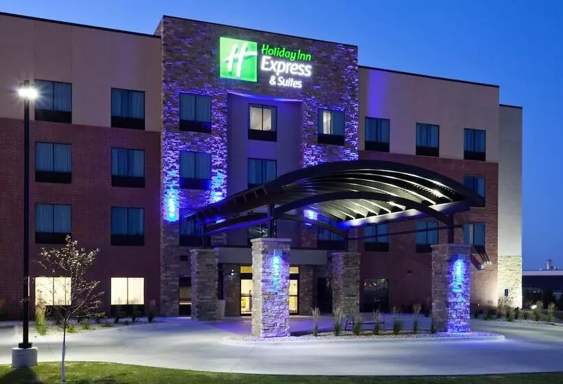ホテル Holiday Inn Express & Suites Fort Dodge, An Ihg