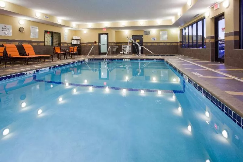 ホテル Holiday Inn Express & Suites Fort Dodge, An Ihg