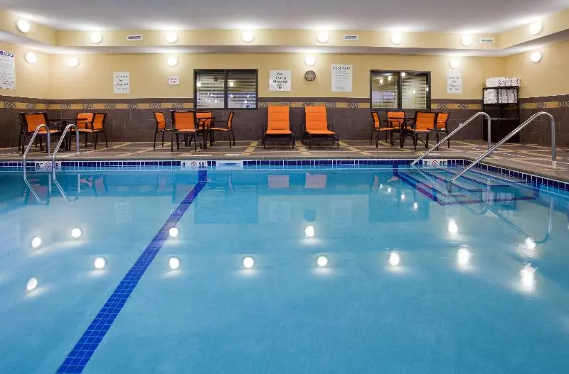 ホテル Holiday Inn Express & Suites Fort Dodge, An Ihg