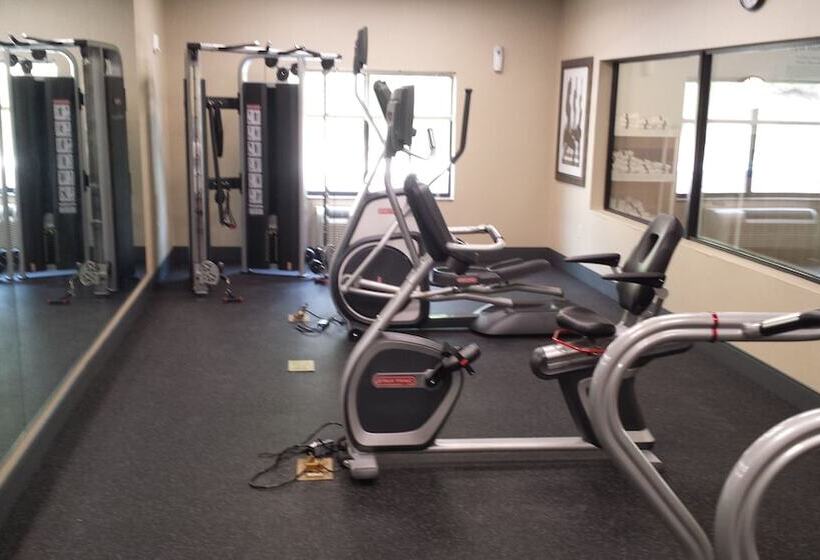 호텔 Holiday Inn Express & Suites Cambridge, An Ihg