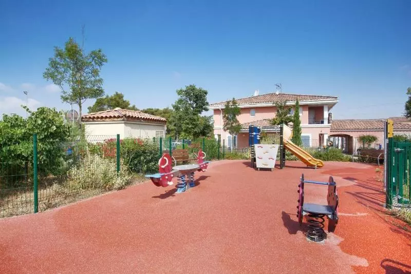 Hotel Terres De France   Résidence De La Cabre D Or